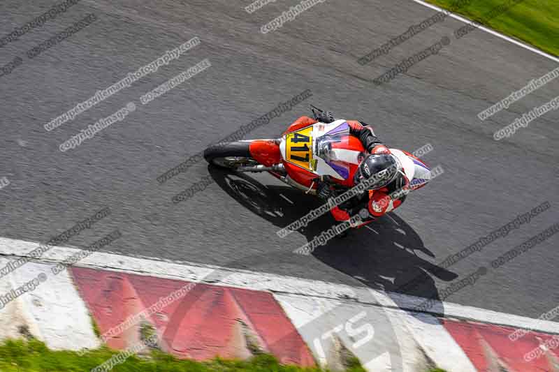 cadwell no limits trackday;cadwell park;cadwell park photographs;cadwell trackday photographs;enduro digital images;event digital images;eventdigitalimages;no limits trackdays;peter wileman photography;racing digital images;trackday digital images;trackday photos